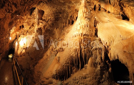 Bild på Cave stalagmite in undergorund